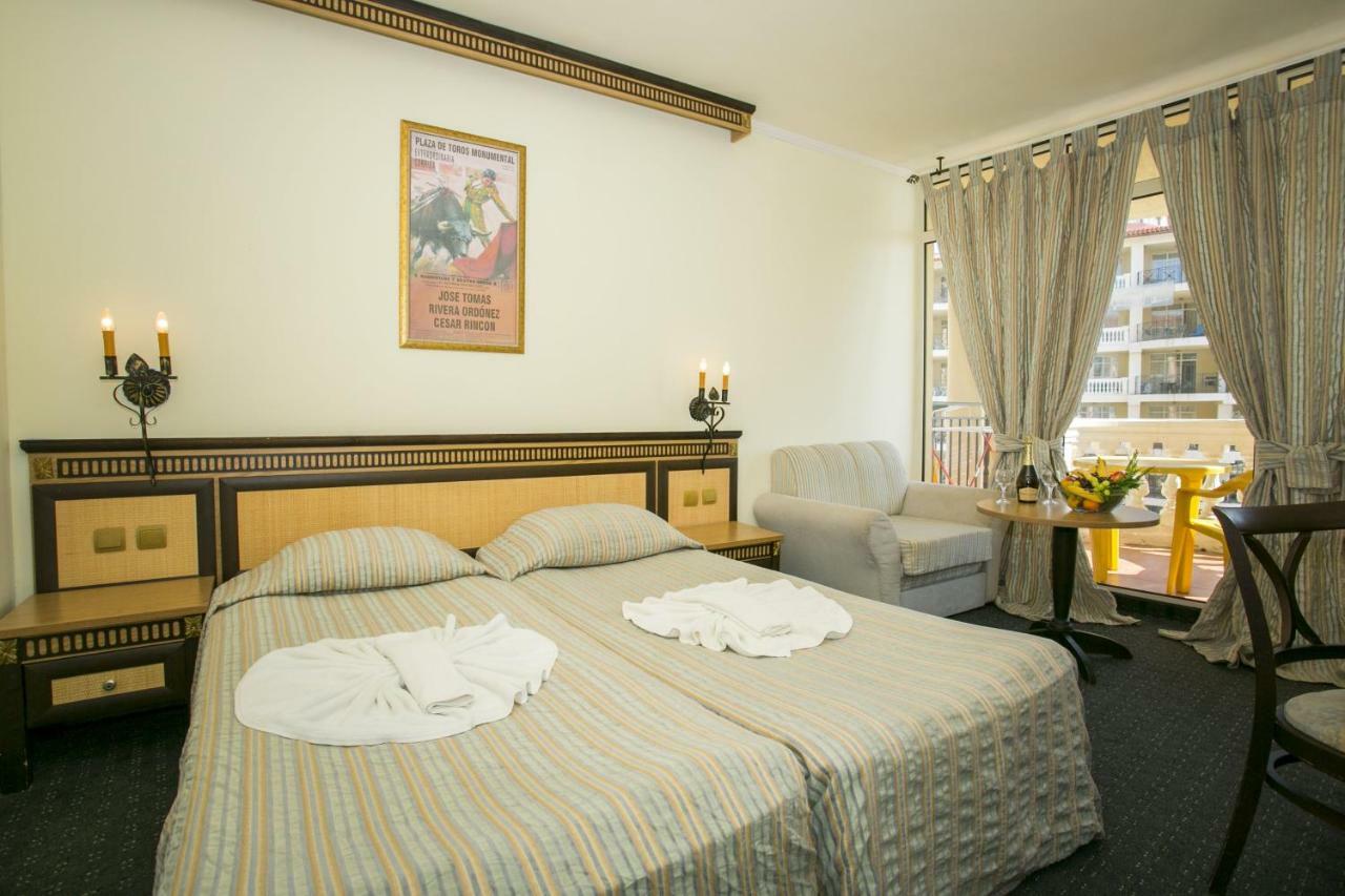 Andalucia Beach Hotel - All Inclusive Elenite Habitación foto